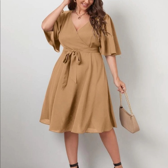 Last one Plus size belted butterfly sleeve dress burgundy - Picture 10 of 16